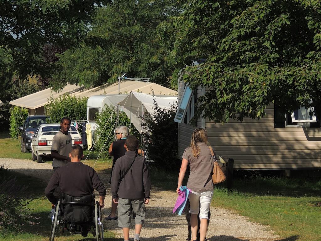 Camping L'Arada Parc Sonzay Exterior photo