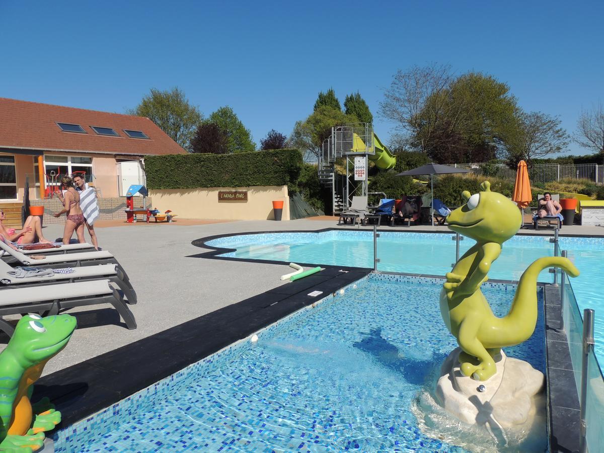 Camping L'Arada Parc Sonzay Exterior photo